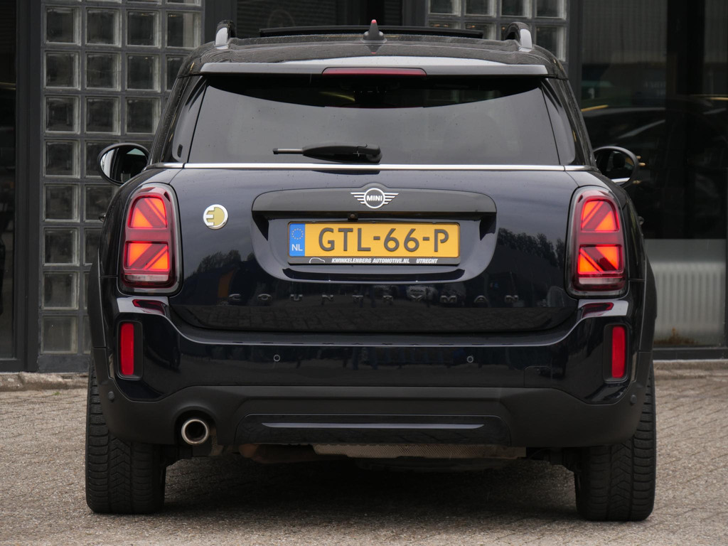 41812202-17.jpg