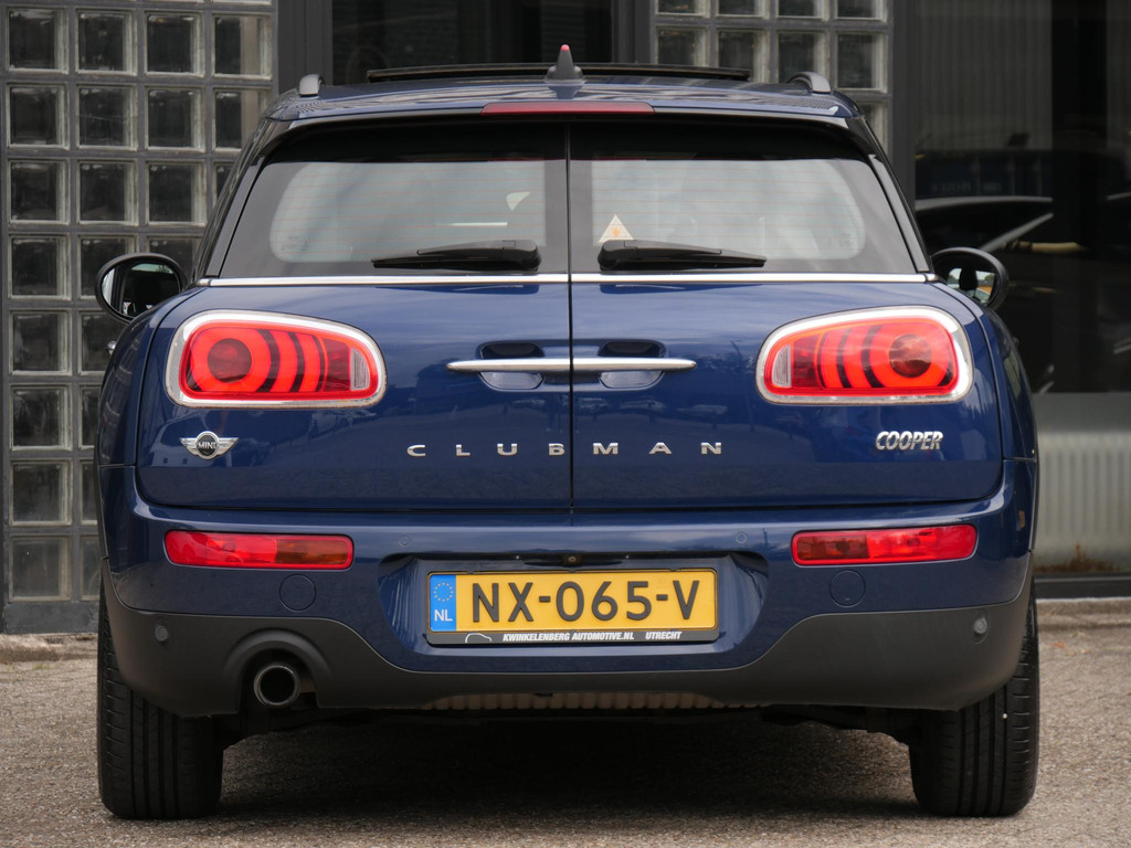 47918604-14.jpg