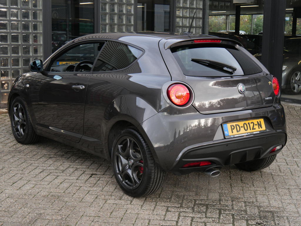 48615378-14.jpg