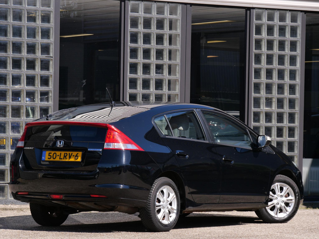 52616268-1.jpg